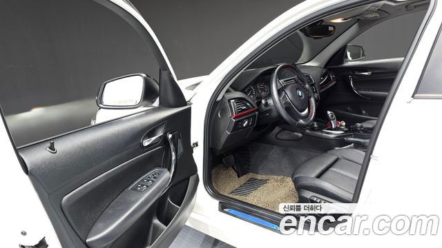 BMW 1 Series (F20) 118d Sport 5Door 2016 — фото 10