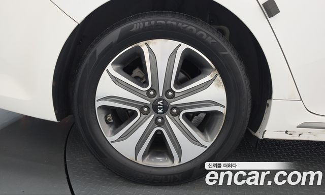 Kia K5 Hybrid (II) Noblesse 2016 — фото 5