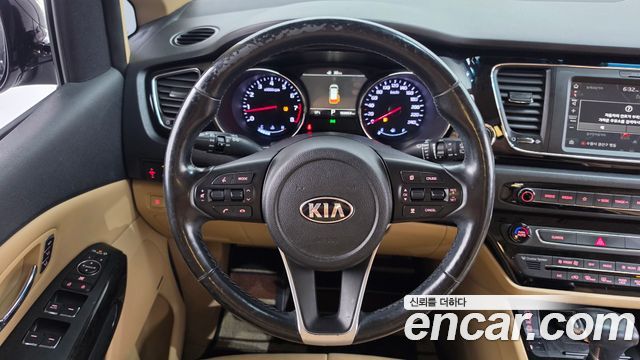 Kia Carnival Gasoline 9-Seater Hi-Limousine Noblesse Special 2019 — фото 13