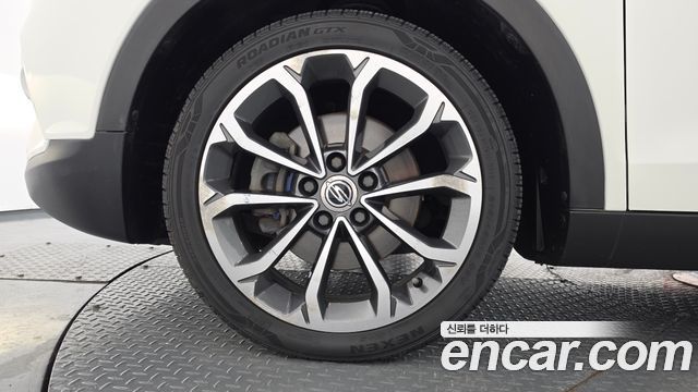 KG Mobility (SsangYong) Tivoli Armor Diesel LX 2WD 2017 — фото 5