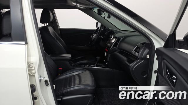 KG Mobility (SsangYong) Tivoli Armor Diesel LX 2WD 2017 — фото 11