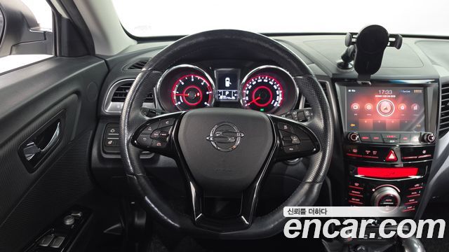 KG Mobility (SsangYong) Tivoli Armor Diesel LX 2WD 2017 — фото 13