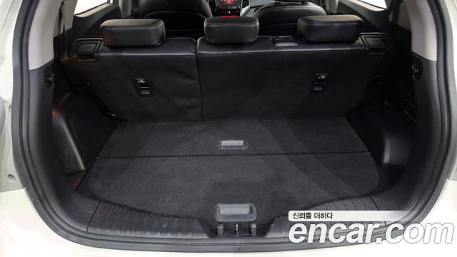 KG Mobility (SsangYong) Tivoli Armor Diesel LX 2WD 2017 — фото 20