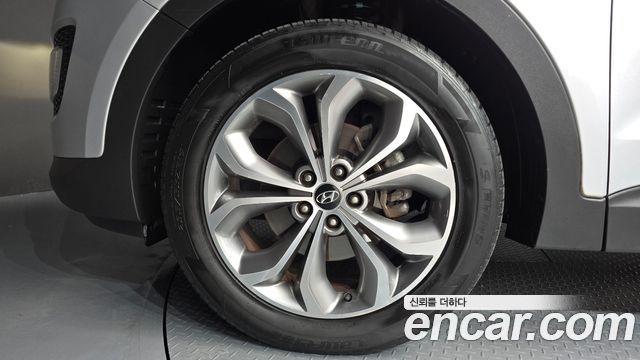 Hyundai Santa Fe (DM) Diesel(e-VGT) 2.0 2WD Premium 2013 — фото 5