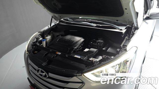 Hyundai Santa Fe (DM) Diesel(e-VGT) 2.0 2WD Premium 2013 — фото 6