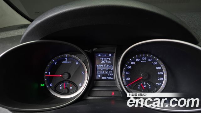Hyundai Santa Fe (DM) Diesel(e-VGT) 2.0 2WD Premium 2013 — фото 8