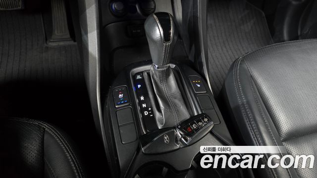 Hyundai Santa Fe (DM) Diesel(e-VGT) 2.0 2WD Premium 2013 — фото 9