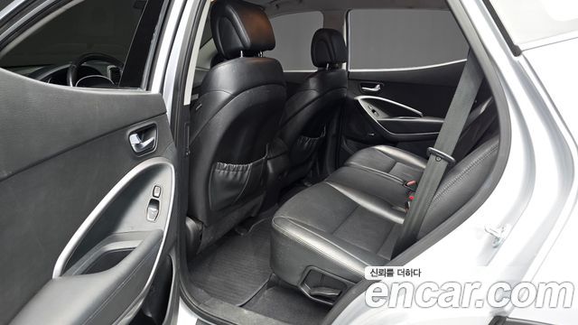 Hyundai Santa Fe (DM) Diesel(e-VGT) 2.0 2WD Premium 2013 — фото 11