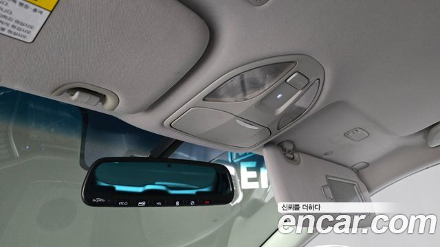 Hyundai Santa Fe (DM) Diesel(e-VGT) 2.0 2WD Premium 2013 — фото 19
