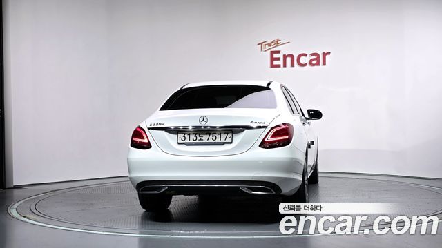 Mercedes-Benz C-Class (W205) C220 d 4MATIC 2021 — фото 4