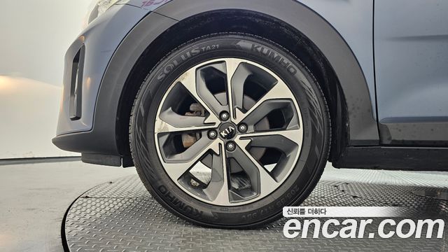Kia Stonic Diesel 1.6 Prestige 2018 — фото 5