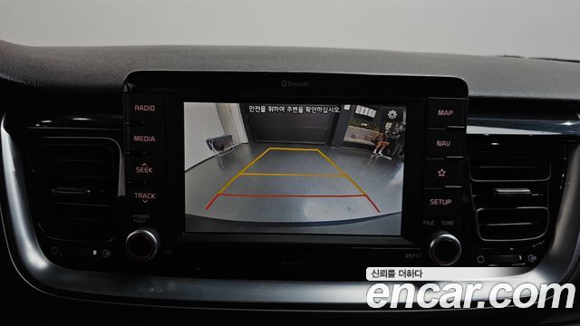 Kia Stonic Diesel 1.6 Prestige 2018 — фото 15