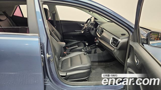 Kia Stonic Diesel 1.6 Prestige 2018 — фото 26