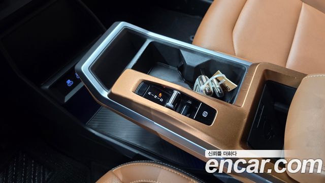 KG Mobility (SsangYong) Torres EVX E7 2024 — фото 9
