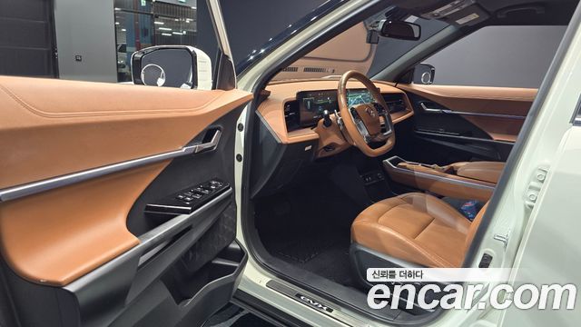 KG Mobility (SsangYong) Torres EVX E7 2024 — фото 10