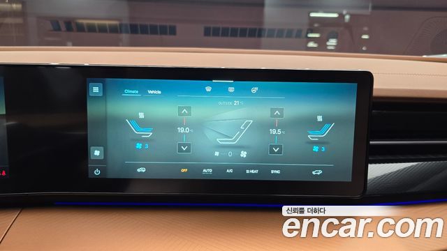 KG Mobility (SsangYong) Torres EVX E7 2024 — фото 16