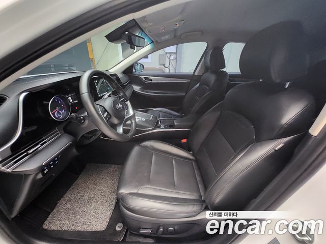 Hyundai Grandeur (IG) 3.0 LPi Rent Car Modern 2022 — фото 8