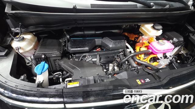 Hyundai Staria HEV 1.6 Cargo 3-Seater Modern 2025 — фото 6