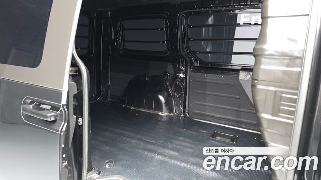 Hyundai Staria HEV 1.6 Cargo 3-Seater Modern 2025 — фото 12