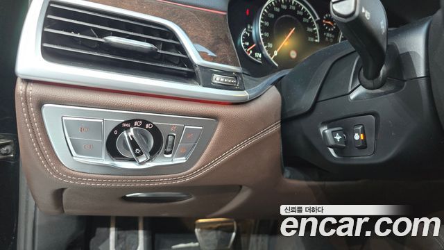 BMW 7 Series (G11) 730Ld xDrive 2016 — фото 20