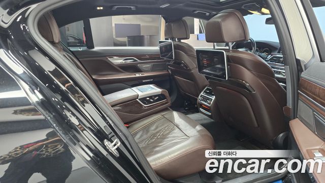 BMW 7 Series (G11) 730Ld xDrive 2016 — фото 31