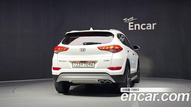 Hyundai Tucson Diesel 2.0 2WD Premium 2017 — фото 4