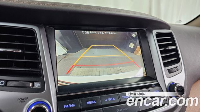 Hyundai Tucson Diesel 2.0 2WD Premium 2017 — фото 15