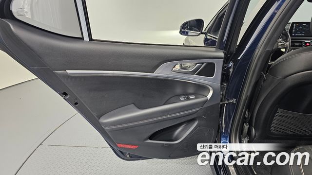 Genesis G70 2.0T AWD Sport Package 2019 — фото 25