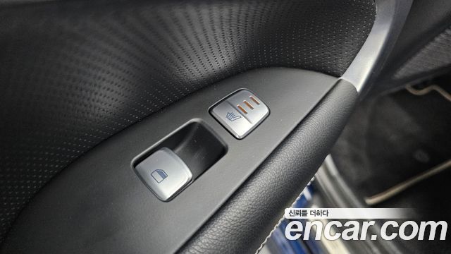 Genesis G70 2.0T AWD Sport Package 2019 — фото 33