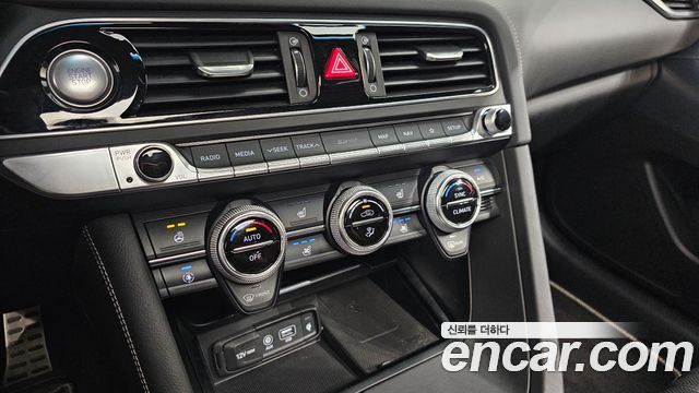 Genesis G70 2.0T AWD Sport Package 2019 — фото 34