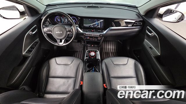 Kia Niro Plus Air (Taxi Trim) 2023 — фото 7