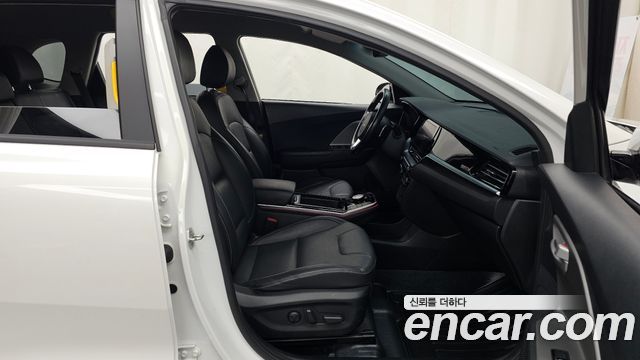 Kia Niro Plus Air (Taxi Trim) 2023 — фото 11