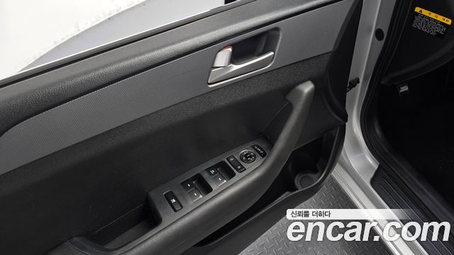 Hyundai Sonata (LF) LPI Premium 2017 — фото 18
