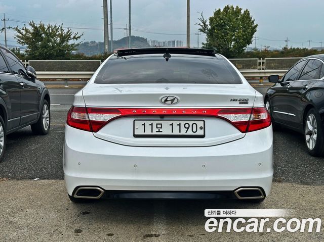Hyundai Grandeur (HG) HG220 Diesel Modern 2016 — фото 5