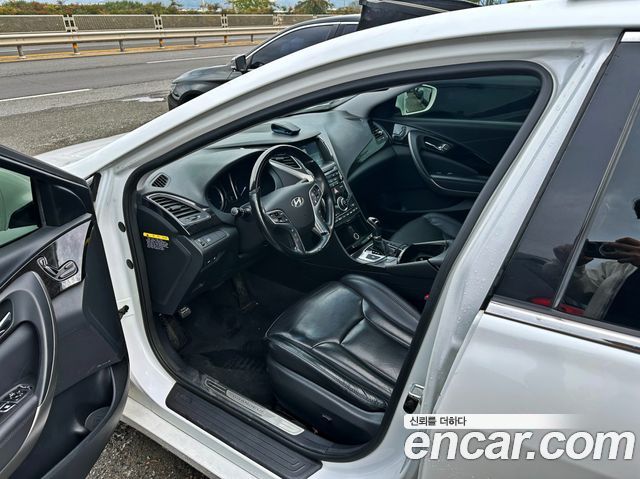 Hyundai Grandeur (HG) HG220 Diesel Modern 2016 — фото 10