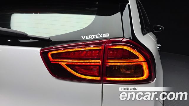 Kia Niro 1.6 HEV Noblesse Special 2020 — фото 23