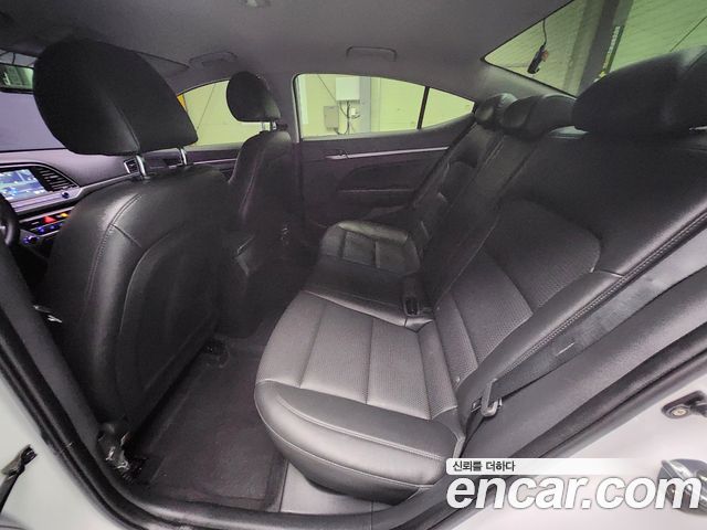 Hyundai Avante (AD) 1.6 GDI Value Plus 2018 — фото 9