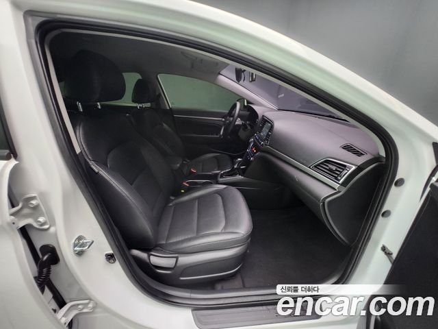 Hyundai Avante (AD) 1.6 GDI Value Plus 2018 — фото 15