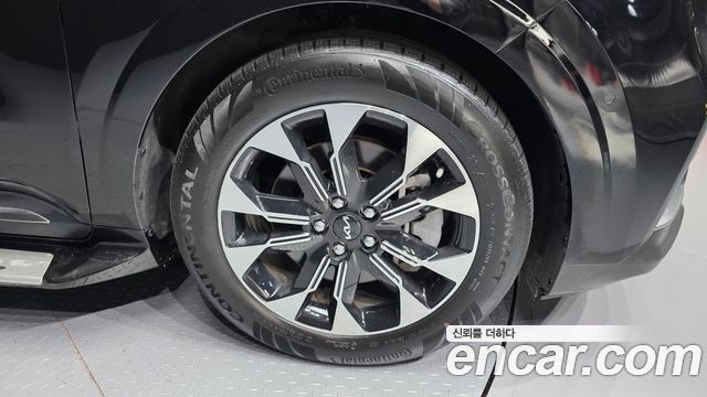 Kia Carnival (IV) Gasoline 9-Seater Signature 2023 — фото 5