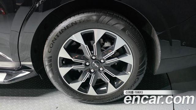 Kia Carnival (IV) Gasoline 9-Seater Signature 2023 — фото 21