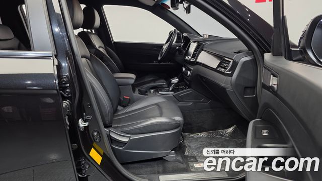 KG Mobility (SsangYong) Rexton Sports Khan Diesel 2.2 4WD Dynamic Edition (5-Link) 2021 — фото 11