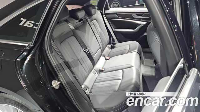 Audi A6 (C8) 45 TFSI Quattro Premium 2020 — фото 11