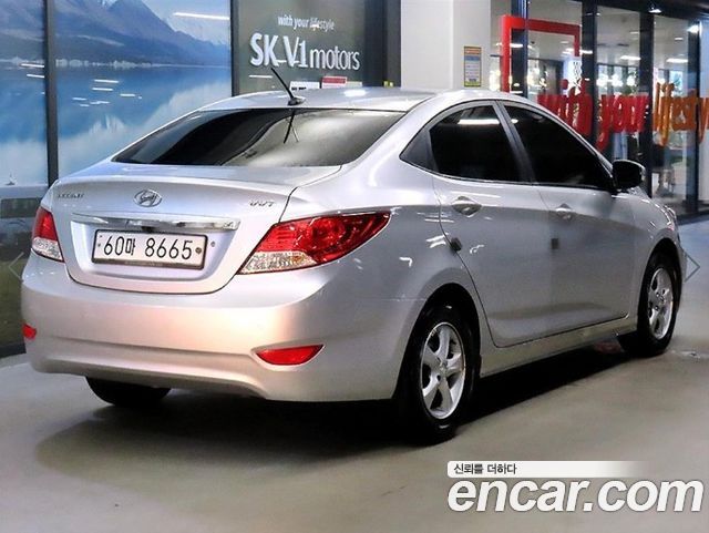 Hyundai Accent (New) 1.4 VVT Premier 2012 — фото 4