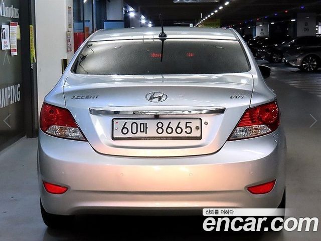 Hyundai Accent (New) 1.4 VVT Premier 2012 — фото 5