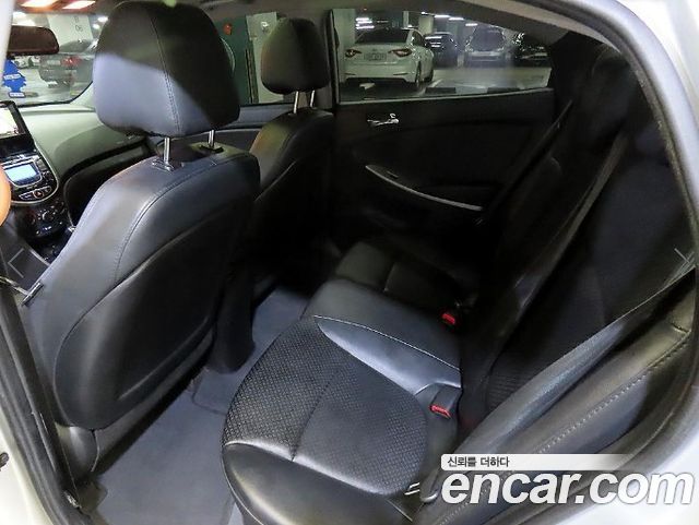 Hyundai Accent (New) 1.4 VVT Premier 2012 — фото 7