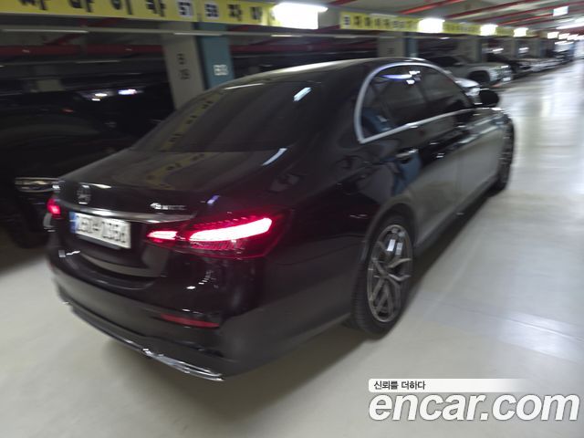 Mercedes-Benz E-Class (W213) E220d 4MATIC AMG Line 2021 — фото 4