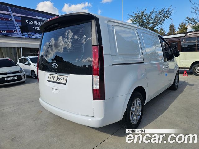 Hyundai Staria Cargo 3-Seater Modern 2022 — фото 4