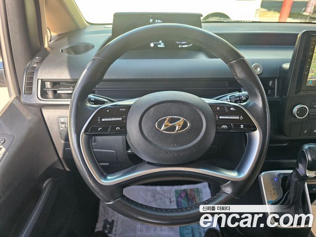 Hyundai Staria Cargo 3-Seater Modern 2022 — фото 16
