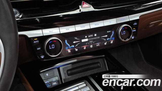 Genesis G80 (RG3) Gasoline 2.5 Turbo AWD 2022 — фото 31