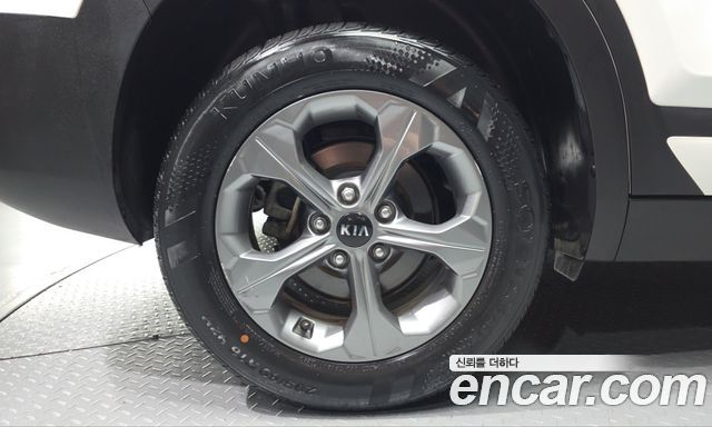 Kia Seltos Diesel 1.6 2WD Trendy 2021 — фото 5